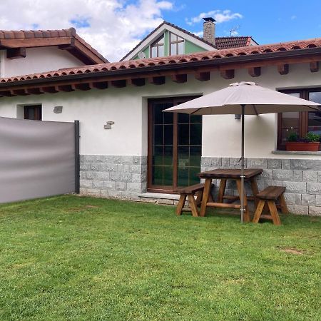 Apartamentos La Presa El Molin Onís المظهر الخارجي الصورة