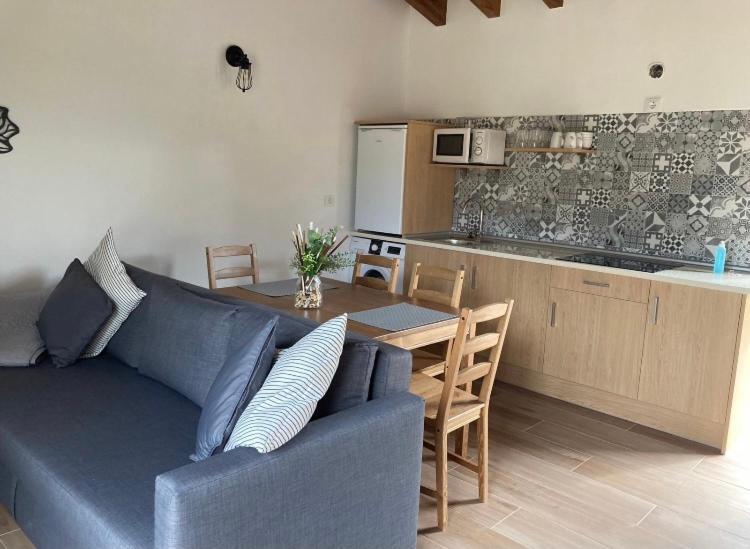 Apartamentos La Presa El Molin Onís المظهر الخارجي الصورة