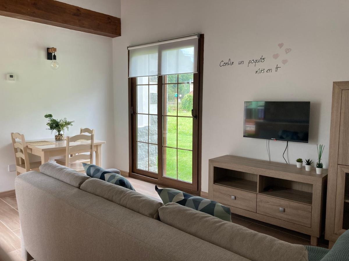 Apartamentos La Presa El Molin Onís المظهر الخارجي الصورة